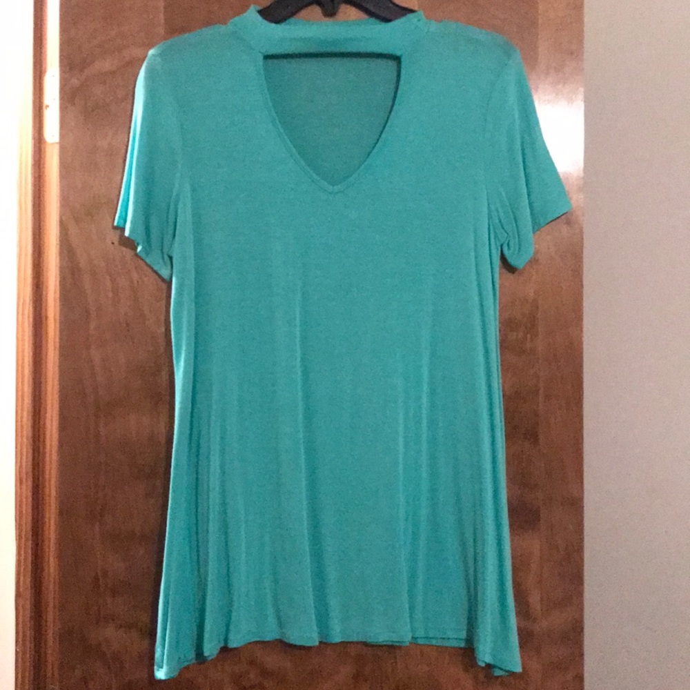 Choker shirt